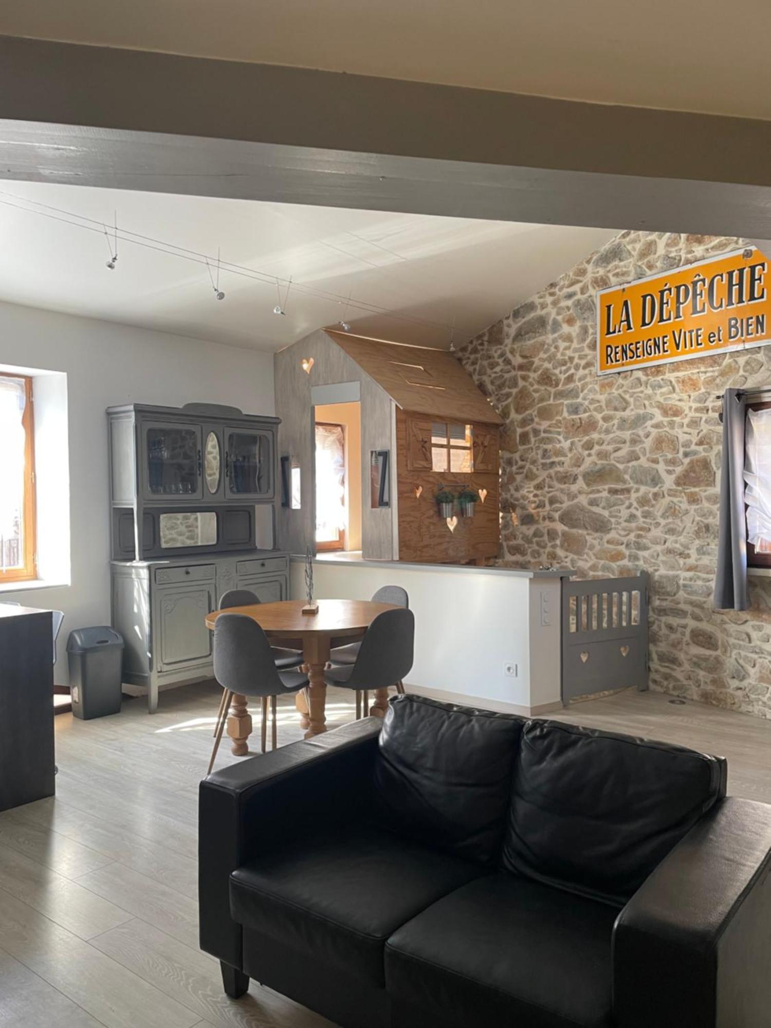 Chez Tony Et Laurie Apartment Montbrun-des-Corbières Екстериор снимка