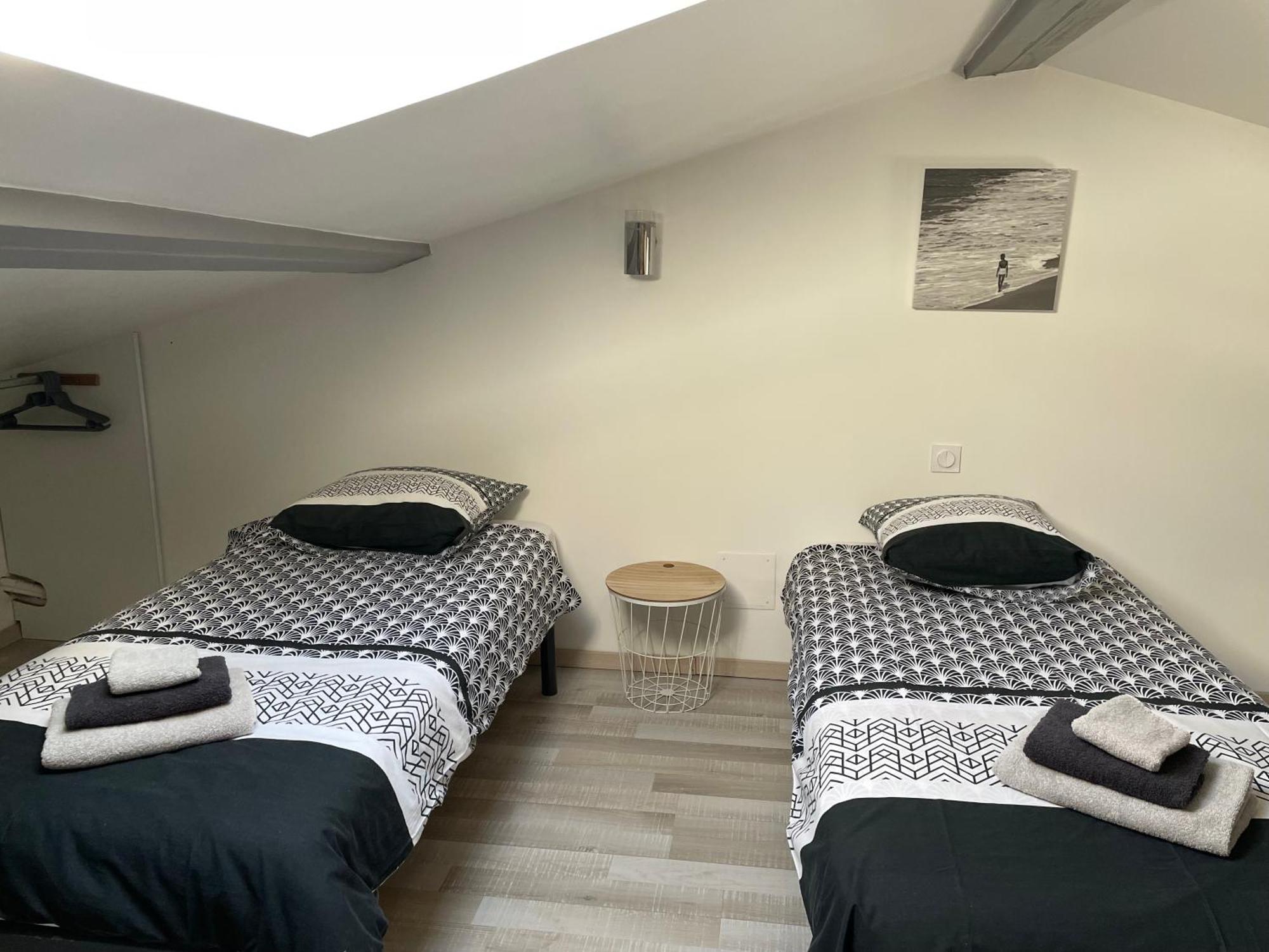 Chez Tony Et Laurie Apartment Montbrun-des-Corbières Екстериор снимка